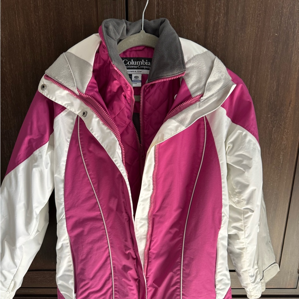 Columbia Women's Pink and White Jacket
